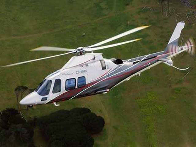 陜西安康一樓盤(pán)租用400萬(wàn)直升機(jī)空中看房